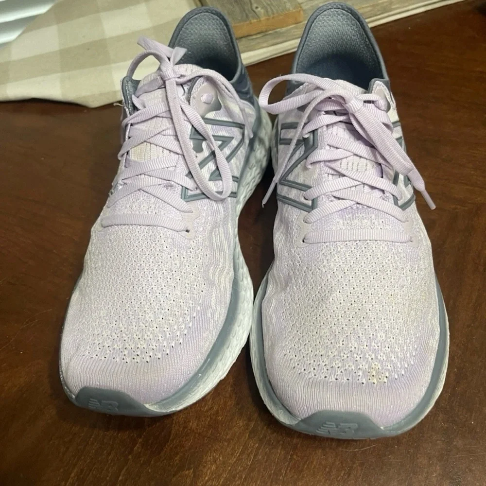 New Balance  Running Shoe Astral - Picture 2 of 11